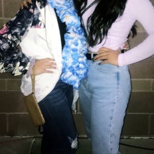 PacSun mom jean (right)
